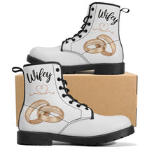 Cargar imagen en el visor de la galería, Wifey Boots