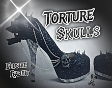 Cargar imagen en el visor de la galería, Women Torture Chain Silver Grim Reaper Dead Skull Jaw Custom Glitter Paint Black Shoe Heel Size 3 4 5 6 7 8 High Heel Platform Alt Punk Goth
