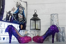 Lade das Bild in den Galerie-Viewer, Black & White Ombre Glitter Skull Heels Reaper Goth Gothic Halloween Cosplay Costume Dead Custom Sculpted Black Shoe Size 3 4 5 6 7 8