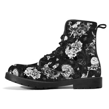 Cargar imagen en el visor de la galería, Gothic Mad Black & White Alice