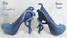Carica l'immagine nel visualizzatore di Gallery, The Kraken Heels Custom Hand Sculpt Paint Black Blue Shoe Size 3 4 5 6 7 8 High Wedge Sea Abyss Creature Monster Mythical Octopus Squid