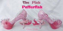 Cargar imagen en el visor de la galería, The Pink Pufferfish Heels Sea Spikes Custom Hand Sculpt Paint Shoe Size 3 4 5 6 7 8 High Wedge Fantasy Mythical Kraken octopus Alternative