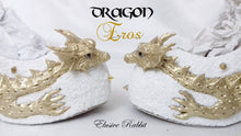 Carica l'immagine nel visualizzatore di Gallery, Dragon Eros Heels Gold Silver Heart Spikes Custom Sculpt Shoe Kraken heel Size 3 4 5 6 7 8 Wedge Fantasy Mythical Bridal Wedding Alternative