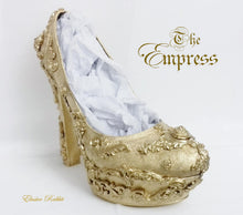 Lade das Bild in den Galerie-Viewer, The Empress Heels Gold Metallic Baroque Damask Elegant Wedding Bridal Custom Hand Sculpt Paint Shoe Size 3 4 5 6 7 8 High Wedge Octopus
