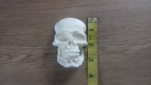 Cargar imagen en el visor de la galería, DIY Bride White Resin Skull Flat back heel Chest Piece Shoulder Pad Shoe Halloween Custom Keepsake Favour Goth Punk Rock Cabochon Decoration