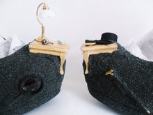 Carica l'immagine nel visualizzatore di Gallery, Sherlock Holmes Black Gold Miniature Custom Glitter Shoe High Heel Size 3 4 5 6 7 8 Platform UK Women hat art mystery crime detective new