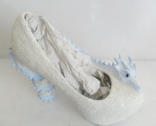Carica l'immagine nel visualizzatore di Gallery, Winter Tundra Dragon Heels Custom Hand Sculpt Octopus Paint White Blue Shoe Kraken Size 3 4 5 6 7 8 High Mid Platform Ice Snow Fantasy Sea