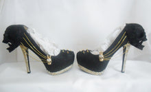 Cargar imagen en el visor de la galería, Women Torture Chain Gold Grim Reaper Dead Skull Jaw Custom Glitter Paint Black Shoe Heel Size 3 4 5 6 7 8 High Heel Platform Alt Punk Goth