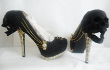 Cargar imagen en el visor de la galería, Women Torture Chain Gold Grim Reaper Dead Skull Jaw Custom Glitter Paint Black Shoe Heel Size 3 4 5 6 7 8 High Heel Platform Alt Punk Goth
