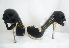 Cargar imagen en el visor de la galería, Women Torture Chain Gold Grim Reaper Dead Skull Jaw Custom Glitter Paint Black Shoe Heel Size 3 4 5 6 7 8 High Heel Platform Alt Punk Goth