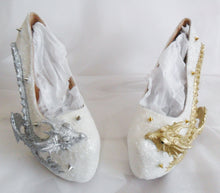 Carica l'immagine nel visualizzatore di Gallery, Metallic Dragon Spike Heels Style 1 Custom Hand Sculpt Paint Silver Gold Shoe Size 3 4 5 6 7 8 High Platform Gothic Goth Punk Rockabilly