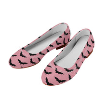 Załaduj obraz do przeglądarki galerii, Pink &amp; Black Bat Flats
