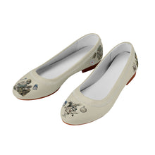 Załaduj obraz do przeglądarki galerii, Ivory Off White Cream Alice in Wonderland Flats
