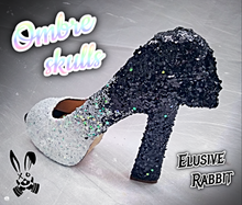 Carica l&#39;immagine nel visualizzatore di Gallery, Black &amp; White Ombre Glitter Skull Heels Reaper Goth Gothic Halloween Cosplay Costume Dead Custom Sculpted Black Shoe Size 3 4 5 6 7 8
