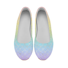 Załaduj obraz do przeglądarki galerii, Pastel Rainbow Mermaid Flats
