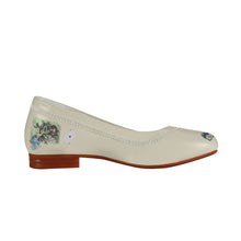 Załaduj obraz do przeglądarki galerii, Ivory Off White Cream Alice in Wonderland Flats
