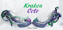 Carica l&#39;immagine nel visualizzatore di Gallery, Kraken Ceto Diamond Treasure Heels Custom Hand Sculpt Paint Shoe Size 3 4 5 6 7 8  High Wedge Sea  Creature Monster Mythical Octopus Squid
